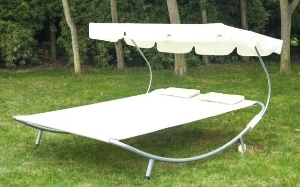 Lit Single Et Double – Groupe Clis dedans Lit De Jardin Double