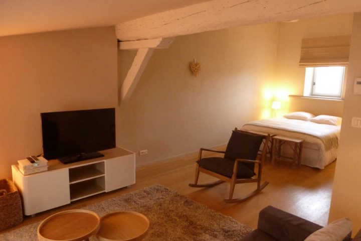 Location Appartement Bordeaux ➫ Louer Appartement (33000) intérieur Studio Meublé Bordeaux