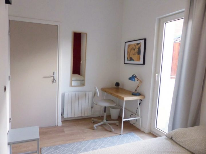 Location Chambre Meublée 13,6M² À Bordeaux (Victoire pour Sci Familiale Location Meublée