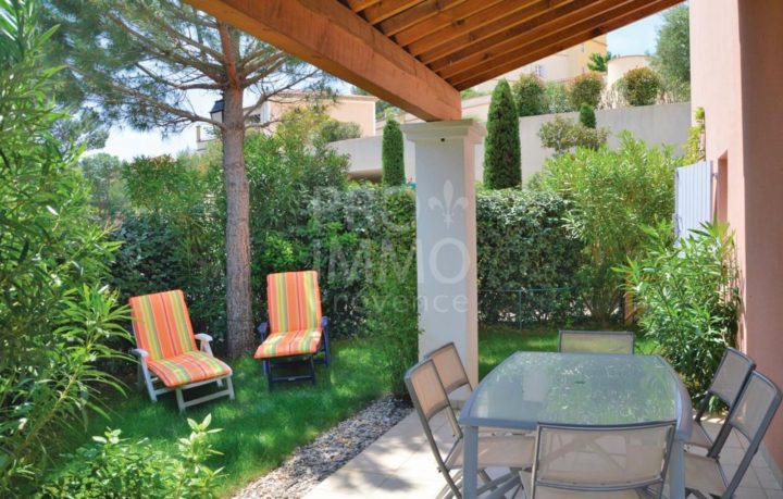 Location Maison Mallemort (13370), 93.00M² Avec 4 Pièce(S tout Meubles Pont Royal