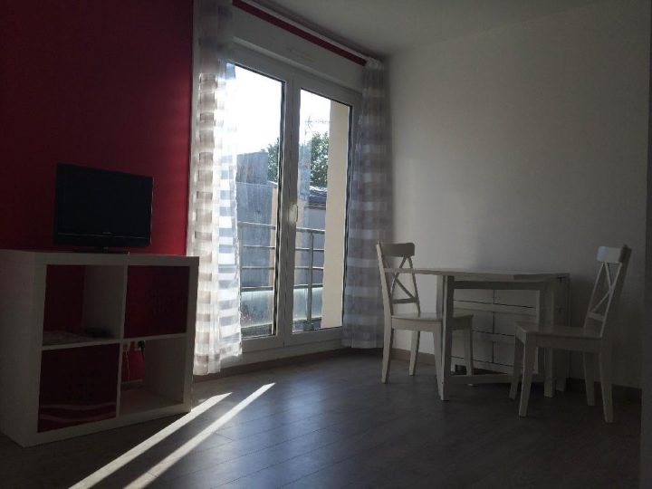Location Studio Reims 51100 : Studios À Louer à Appartement Meublé Reims