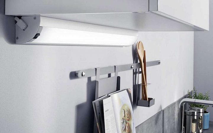 Luminaires Led Étanches : Quels Avantages À Les Utiliser ? encequiconcerne Luminaire Salle De Bain Conforama