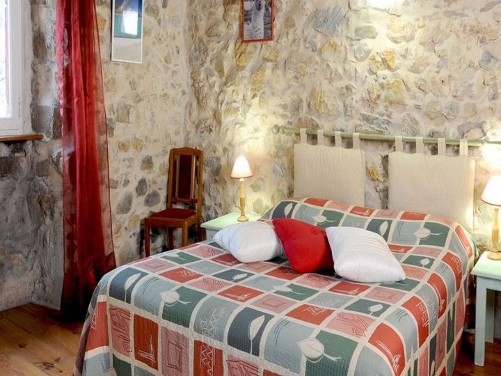 Madame Sandrine Bibes Saint-Etienne-De-Baigorry | Les Pyrenées à Chambres D Hotes Saint Etienne De Baigorry