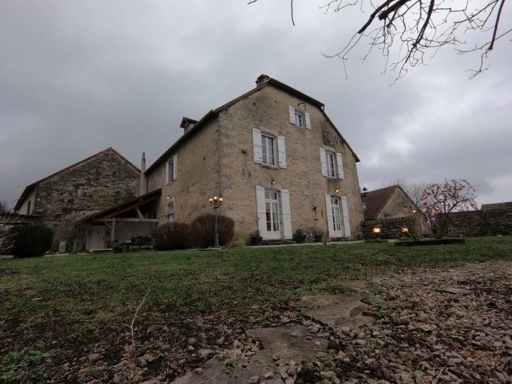 Maison D'eusebia, Château-Chalon – Tarifs 2020 serapportantà Chambre D Hote Chateau Chalon Maison D'eusebia, Château-Chalon – Tarifs 2020 serapportantà Chambre D Hote Chateau Chalon