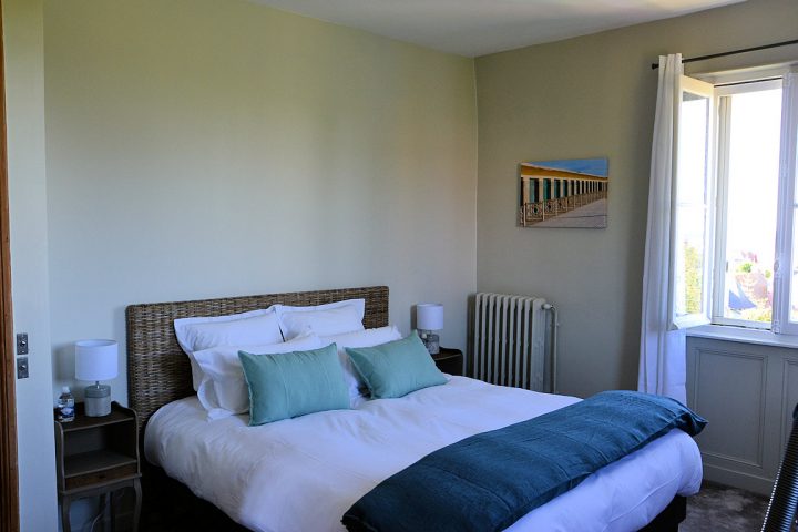 Maison D'hôtes "la Mascotte", Zimmern Und Suite Villers-Sur serapportantà Chambre D Hote Blonville Sur Mer