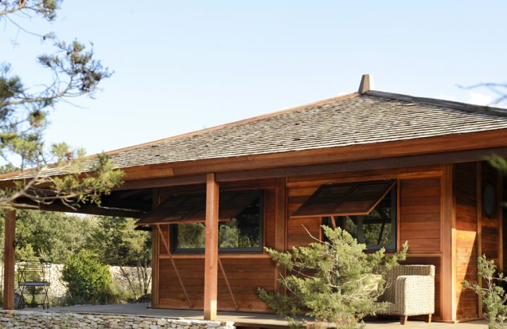 Maison En Bois Sur Mesure : Bungalow En Kit Structure Bois encequiconcerne Terrasse Couverte Tuile