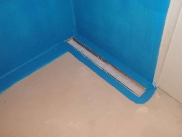 Maison | Karkace | Page 17 encequiconcerne Peinture Etanche Pour Douche