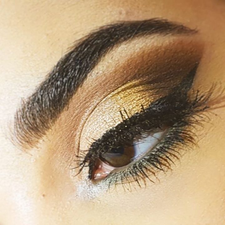 Maquilleuse À Lille (59) Par Safae – Estheca encequiconcerne Douche Autobronzante Lille