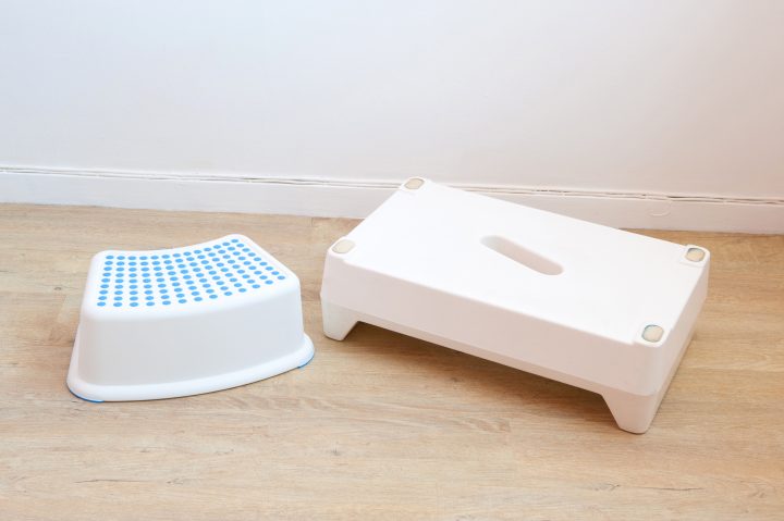 Marchepieds destiné Marche Pied Salle De Bain