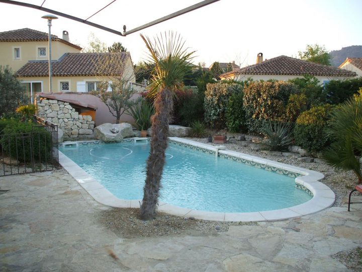 Margelle Pour Piscine – Dallage Pour Piscine dedans Margelle Piscine Avec Retombée Margelle Pour Piscine – Dallage Pour Piscine dedans Margelle Piscine Avec Retombée