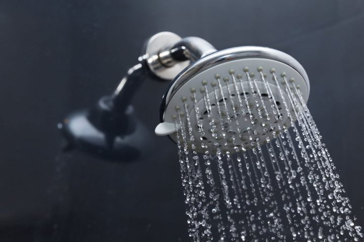 Meilleur Pommeau De Douche : Bien Le Choisir, Les Bonnes dedans Paume De Douche