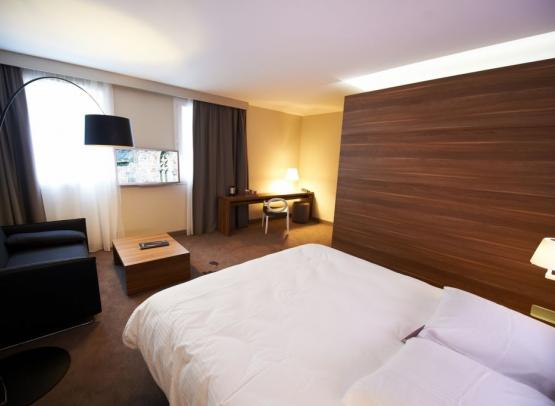 Mercure Cholet Centre: Hôtels 4 Étoiles À Cholet, Val De tout Chambre Des Métiers Cholet Mercure Cholet Centre: Hôtels 4 Étoiles À Cholet, Val De tout Chambre Des Métiers Cholet