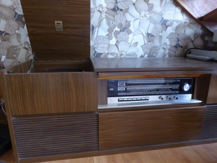 Meuble Hifi Radio Et Platine tout Meuble Hifi Vintage Meuble Hifi Radio Et Platine tout Meuble Hifi Vintage