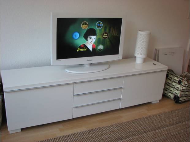 Meuble Tv Bas Blanc Laque Ikea destiné Meuble Tv Blanc Laqué But