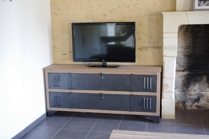 Meuble Tv Buffet Bois Metal Industriel Sur-Mesure.fab tout Meuble Tv Casier Industriel Meuble Tv Buffet Bois Metal Industriel Sur-Mesure.fab tout Meuble Tv Casier Industriel