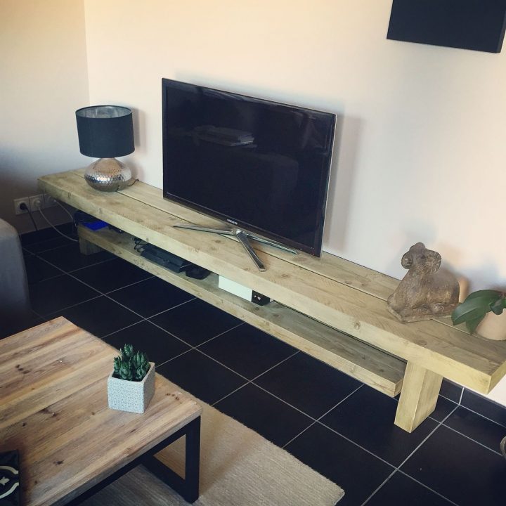 Meuble Tv Fait Maison Par Mon Homme | Meubles Faits Maison encequiconcerne Fabriquer Un Meuble Tv En Bois