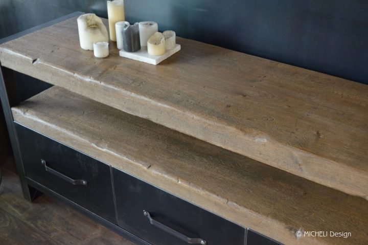 Meuble Tv Industriel Plateau Bois Massif 4 Tiroirs Métal dedans Fabriquer Un Meuble Tv En Bois