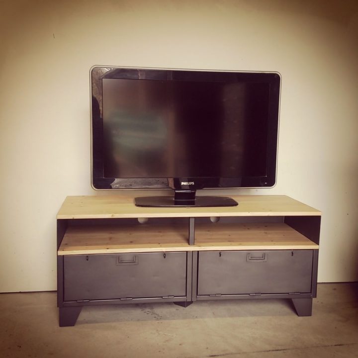 Meuble Tv Style Industriel À Clapets Et Niche – Ref: Kansas pour Fabriquer Un Meuble Tv En Bois