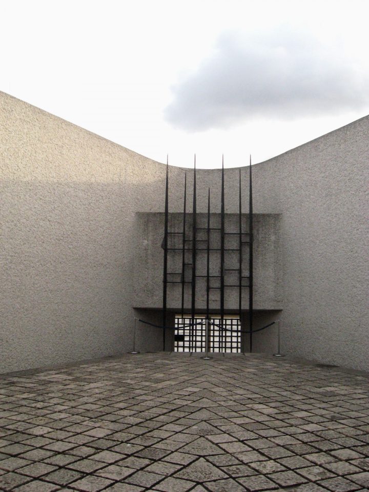 Meubles De La Louée Impressionnant Mémorial Des Martyrs De intérieur Meubles De La Louée