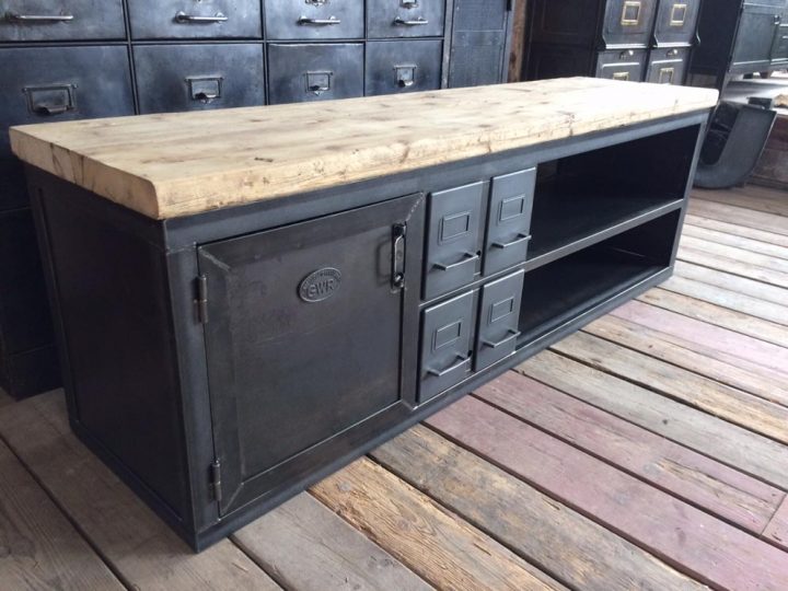 Meubles Tv Industriel Bois Et Métal – L'Or Du Temps destiné Meuble Industriel Meubles Tv Industriel Bois Et Métal – L'Or Du Temps destiné Meuble Industriel