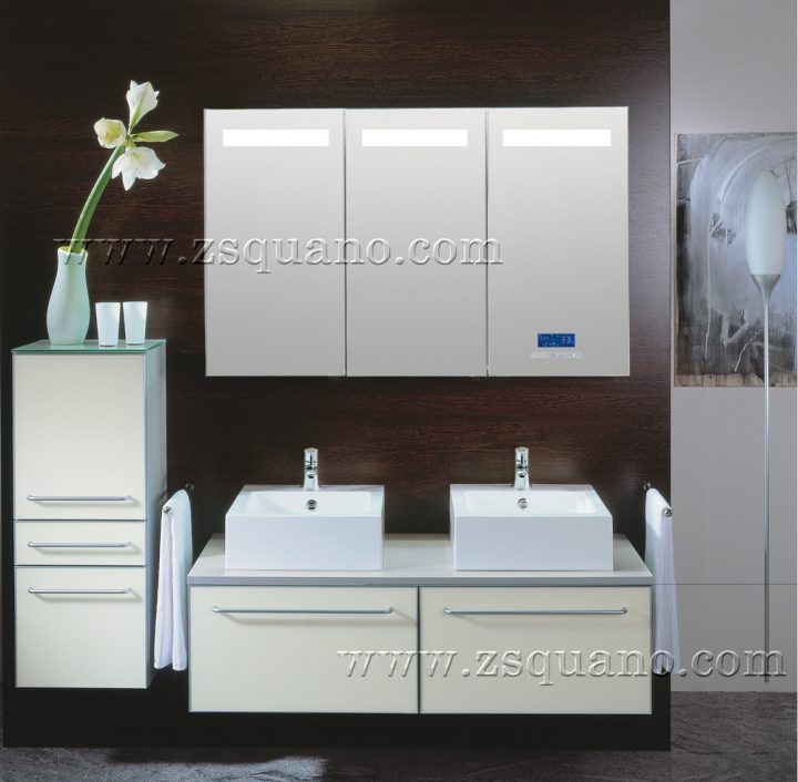 Miroir De Salle De Bain Avec Système De Musique Bluetooth – Buy Armoire De  Salle De Bain,meuble De Salle De Bain,miroir D'armoire De Salle De Bain destiné Miroir Salle De Bain Bluetooth