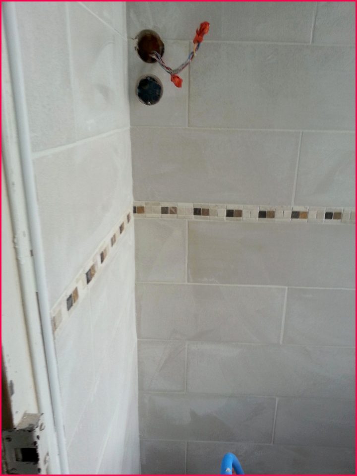 Moisissure Plafond Salle De Bain | Bright Shadow Online pour Moisissures Salle De Bain