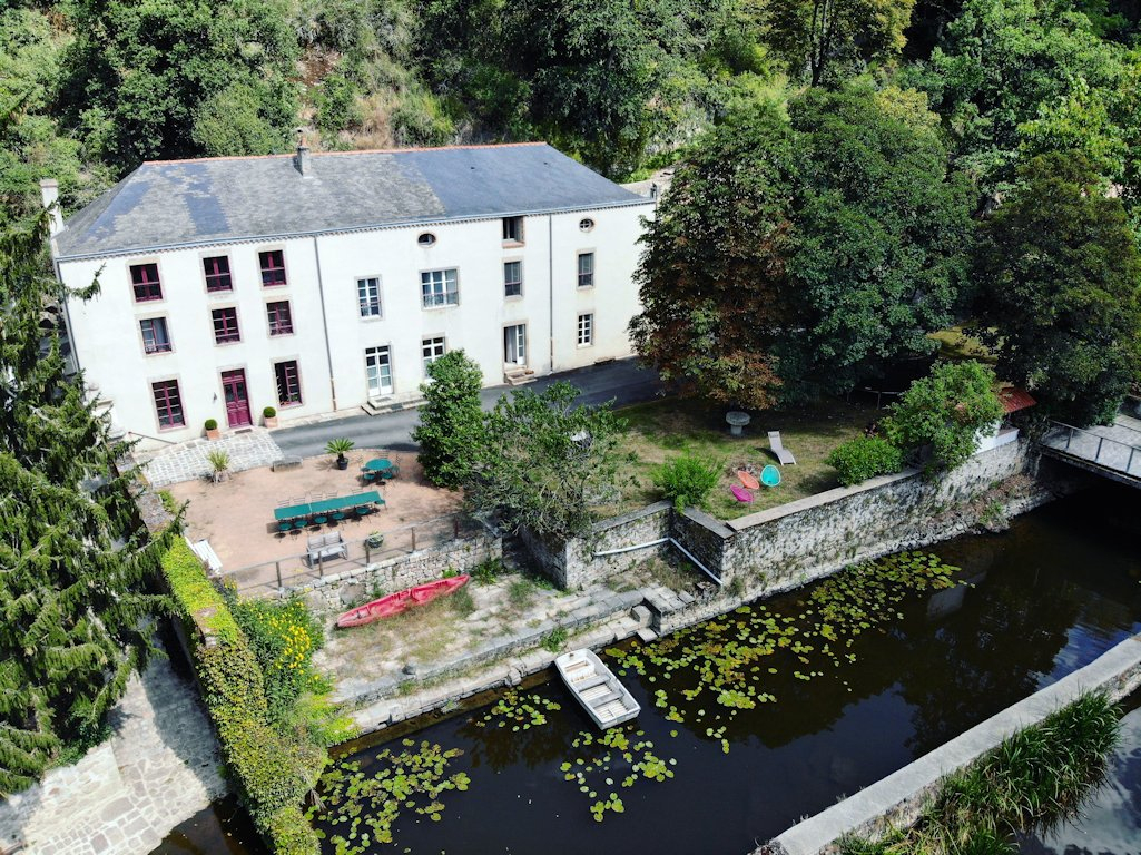 Moulin Pont Vieux Chambre D'hôtes - Zimmern In Mortagne-Sur destiné Chambre D Hote Pres Du Puy Du Fou