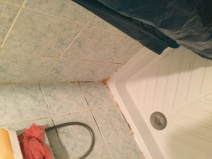 Nettoyage Douche [Résolu] – Journal Des Femmes pour Nettoyer Joint De Douche