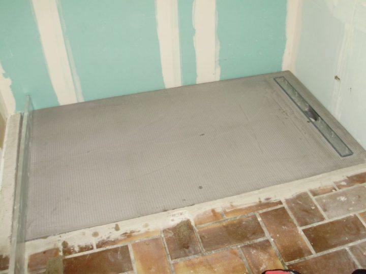 Ordre : Colle À Carrelage, Bande Et Enduit D'étanchéité intérieur Enduit Salle De Bain Imperméable