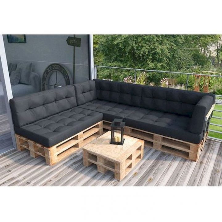 Pallet Sofa With Back #Pallet – Palettensofa Mit destiné Canapé Palette Dossier Incliné