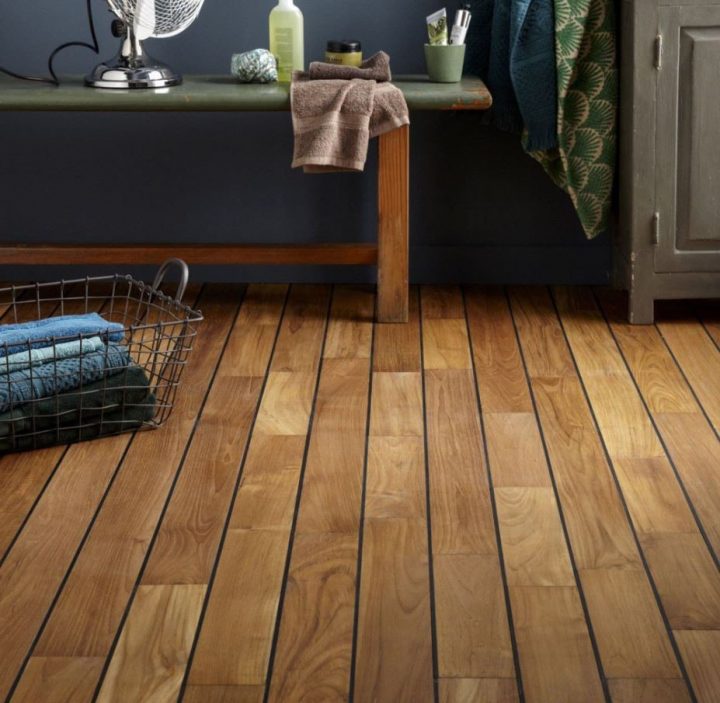 Parquet Salle De Bain : Zoom Sur Un Sol Design. dedans Parquet Special Salle De Bain Parquet Salle De Bain : Zoom Sur Un Sol Design. dedans Parquet Special Salle De Bain