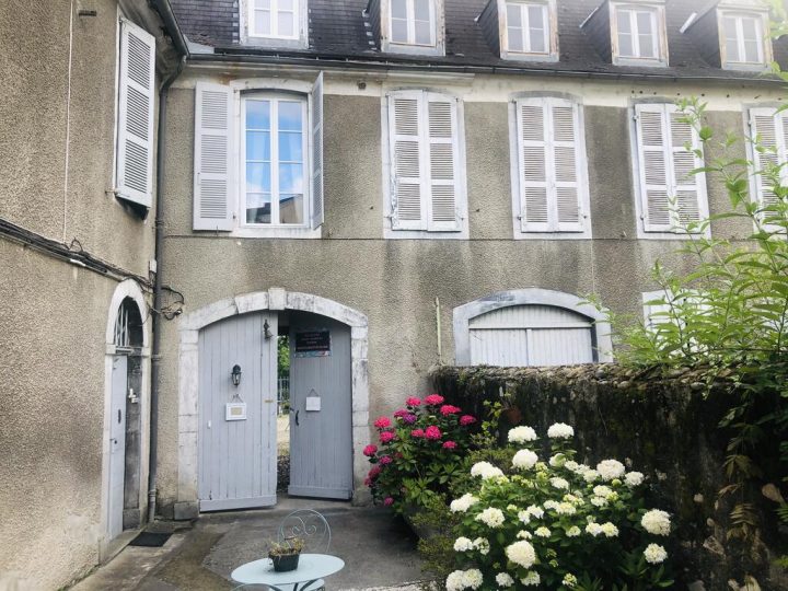 Pension L'églantine Studio , Oloron-Sainte-Marie, Frankreich concernant Chambre D Hote Oloron Sainte Marie