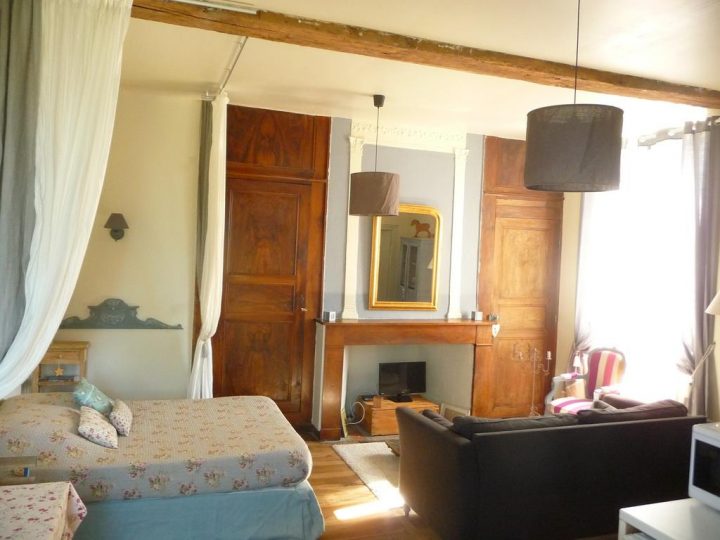 Pension L'églantine Studio , Oloron-Sainte-Marie, Frankreich tout Chambre D Hote Oloron Sainte Marie