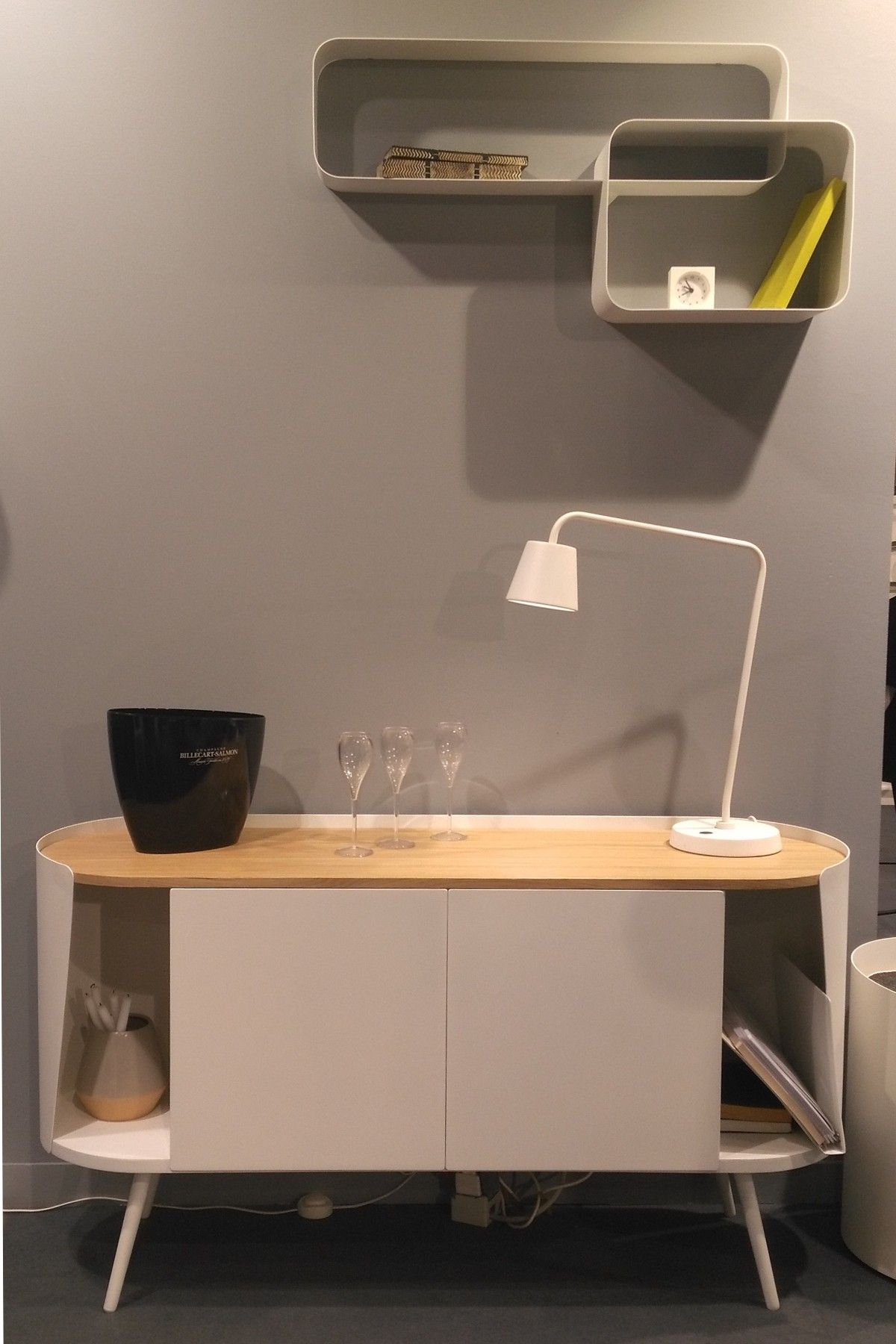 Petit Meuble De Rangement À 2 Portes En Métal | Petit Meuble serapportantà Petit Meuble Metal