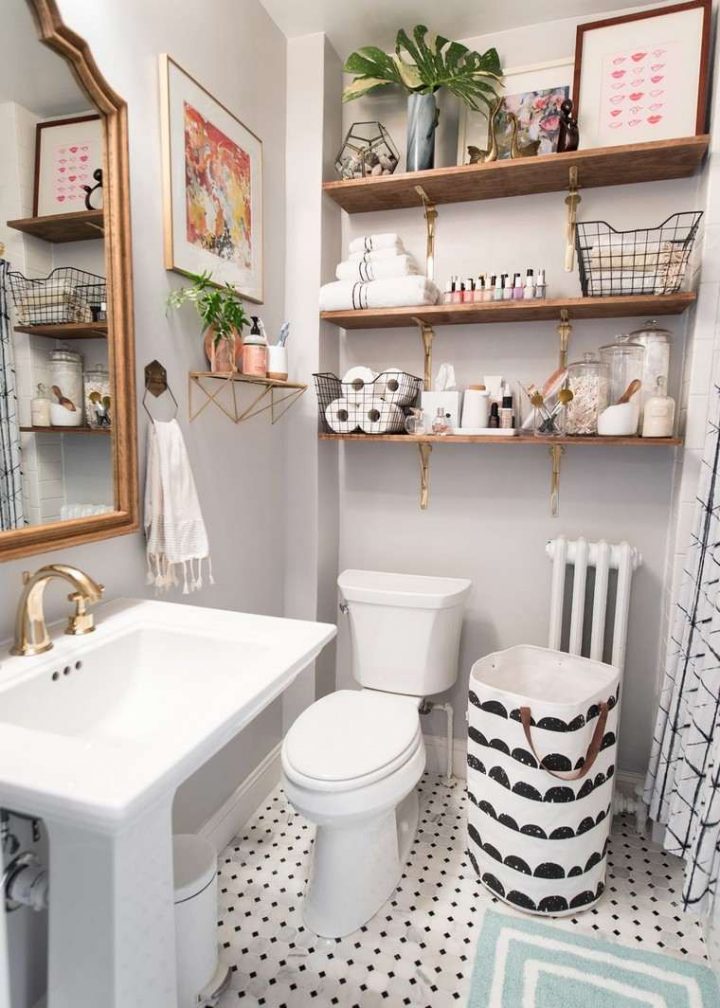 Petite Salle De Bain Moderne Ou Comment Aménager Un Espace encequiconcerne Idée Rangement Salle De Bain