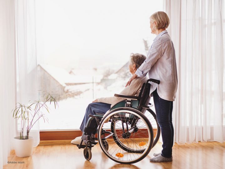 Peut-On Cacher Des Caméras À La Maison De Retraite? encequiconcerne Camera Cachee Chambre