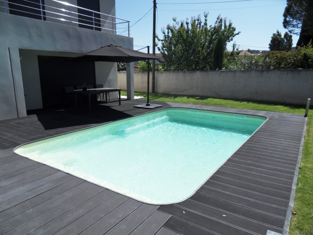 Piscine 7X4 Avec Terrasse Composite - Piscine Polyester tout Piscine Bois 7M