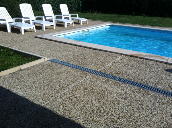 Plage Piscine Beton Desactive pour Plage De Piscine En Béton Imprimé