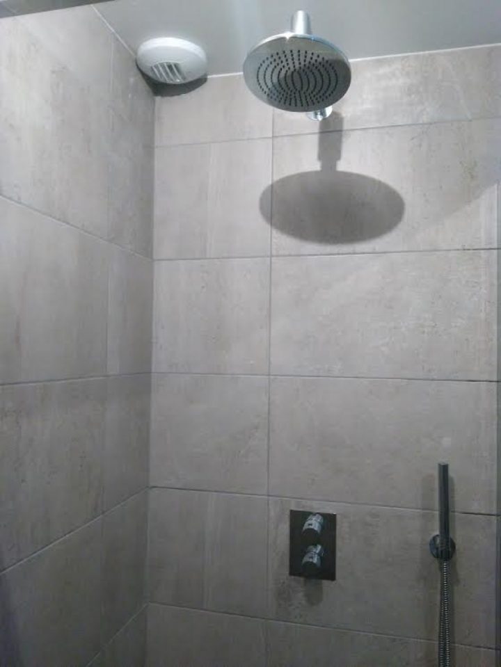 Plombier Réalisation Douche Encastrée Porcelanosa 29900 intérieur Douche Encastree Plombier Réalisation Douche Encastrée Porcelanosa 29900 intérieur Douche Encastree