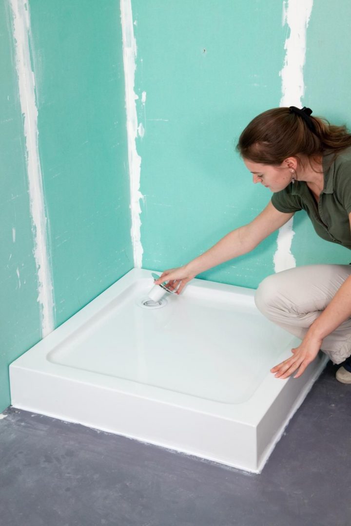 Poser Un Receveur De Douche | Diy Family | Receveur De concernant Poser Un Bac De Douche Poser Un Receveur De Douche | Diy Family | Receveur De concernant Poser Un Bac De Douche