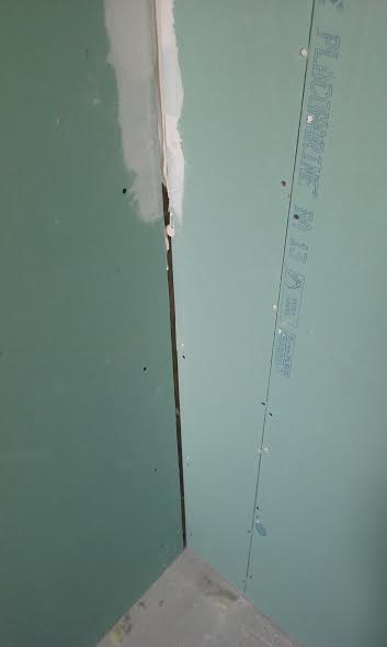 Problèmes Espace Entre Plaques Ba13 Hydrofuge Dans Une Douche pour Plaque De Douche Problèmes Espace Entre Plaques Ba13 Hydrofuge Dans Une Douche pour Plaque De Douche