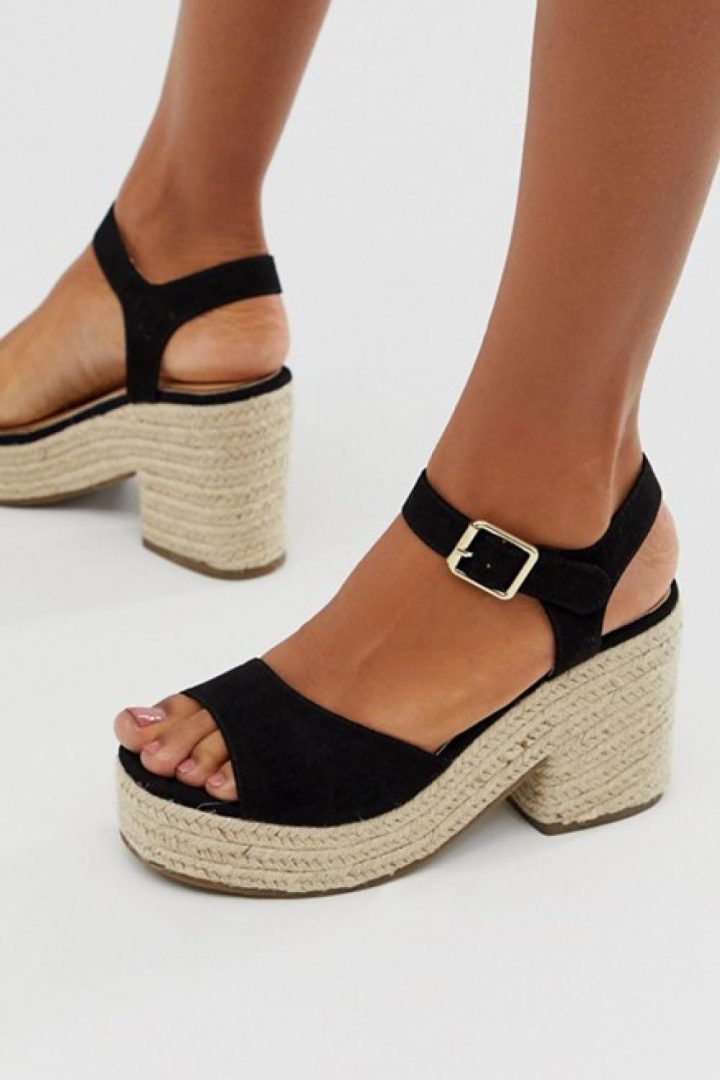 Quince Sandalias De Cuña Que Se Empezarán A Llevar Ya tout Andalias