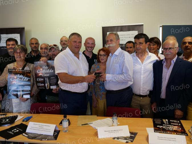 Radio Calvi Citadelle 91.7 Fm intérieur Chambre Des Metiers Vienne