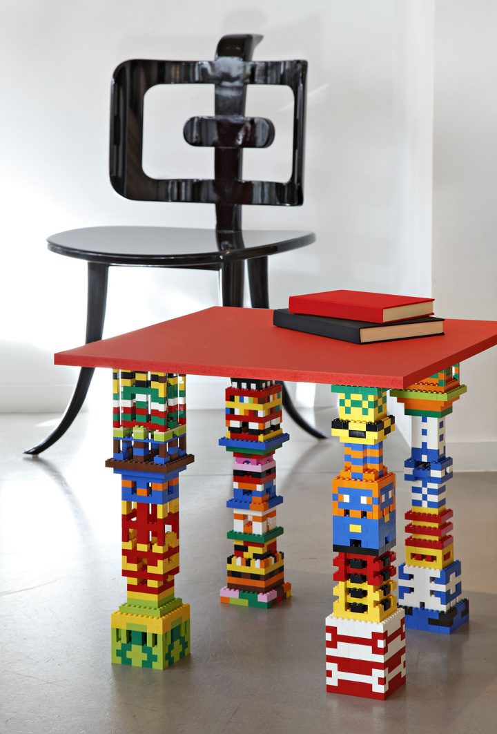 Réaliser Une Table Avec Des Pieds En Lego® – Maison Créative tout Meuble En Lego