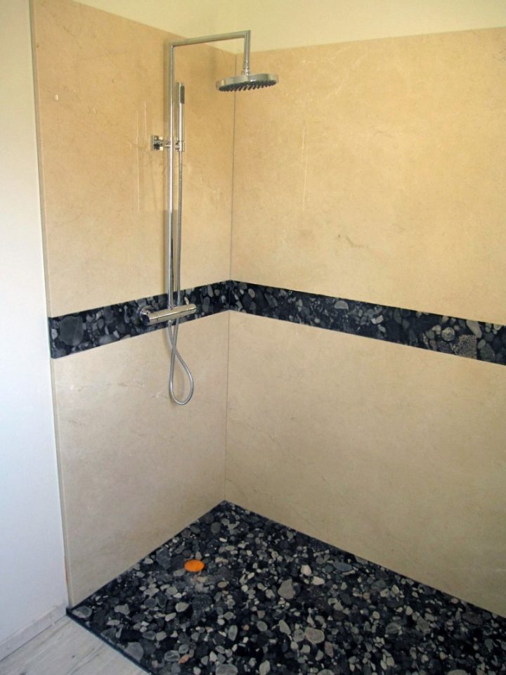 Receveur De Douche Extra Plat Sur Mesure En Granit serapportantà Bac De Douche Sur Mesure