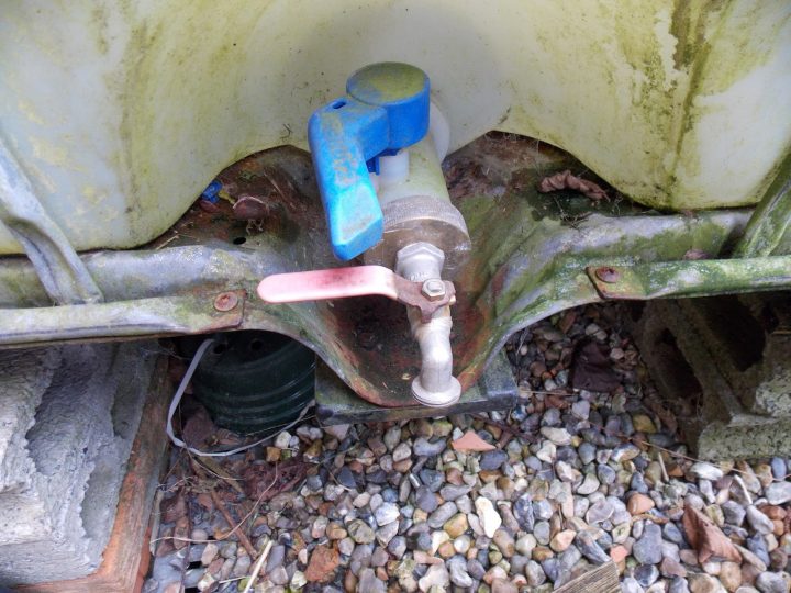 Récupération D'eau De Pluie Pour Le Jardin intérieur Robinet Cuve 1000L Brico Depot Récupération D'eau De Pluie Pour Le Jardin intérieur Robinet Cuve 1000L Brico Depot