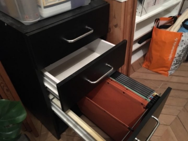 Recyclage Objet, Récupe Objet : Donne Petit Meuble De concernant Don De Meuble Recyclage Objet, Récupe Objet : Donne Petit Meuble De concernant Don De Meuble