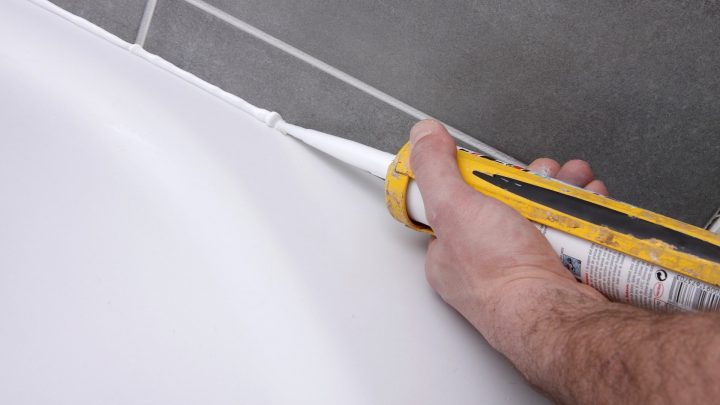 Rénovation De Joint D'étanchéité En Silicone pour Joint D Étanchéité Salle De Bain