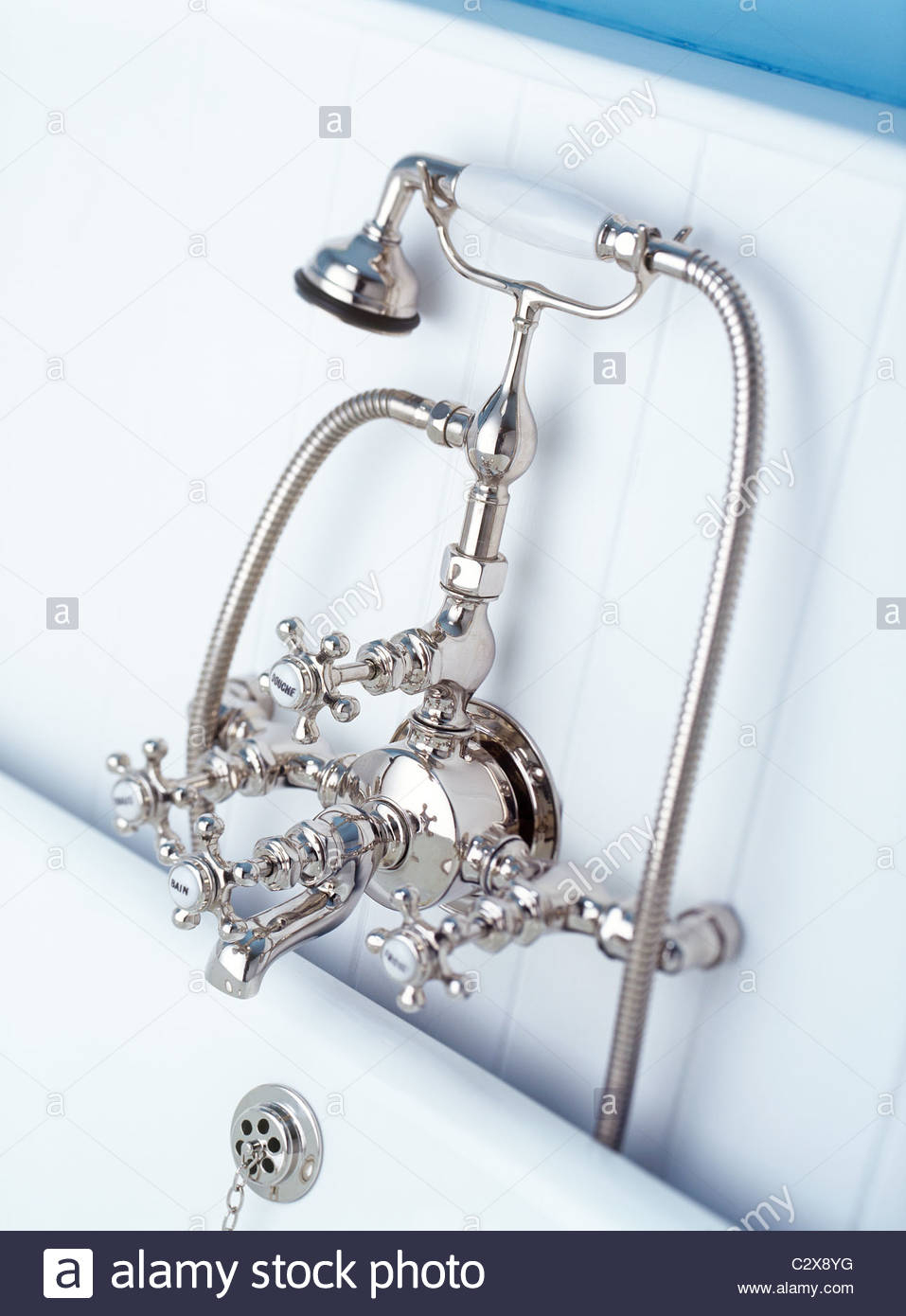 Robinet Mélangeur Bains Anglais Victorien Photo Stock - Alamy concernant Robinet En Anglais