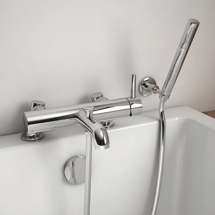 Robinet Mitigeur De Baignoire Sur Plage Century tout Robinet De Salle De Bain